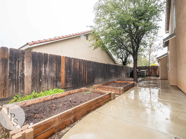 1891 E Oak Haven Dr — Photo 39
