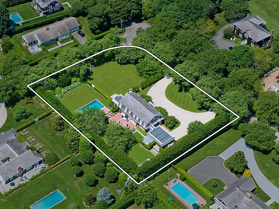 2nd image of 88 Huntting St