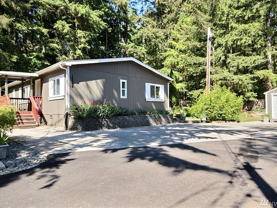 Nestled amongst the trees - welcome home!