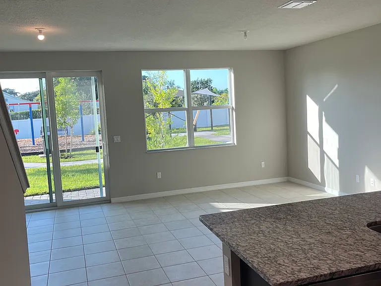 3542 Joshua Tree St — Photo 4