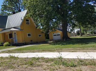506 Maple St, Saint Louis, MI 48880