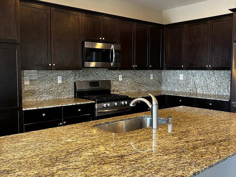 2870 Cityview Ter — Photo 5
