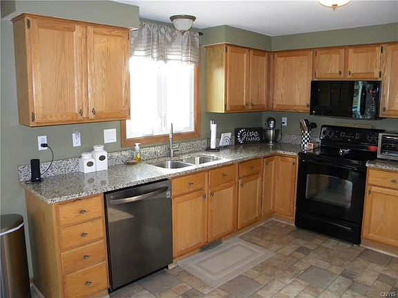 2nd image of 8659 Bayview Dr