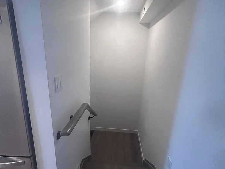 109 Marydale Ave #21 — Photo 6