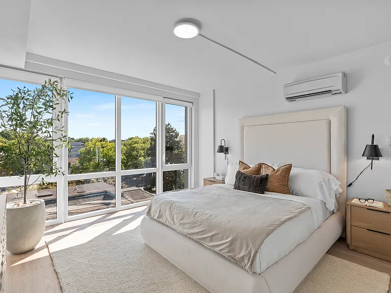 1 Lyon Place — Photo 14