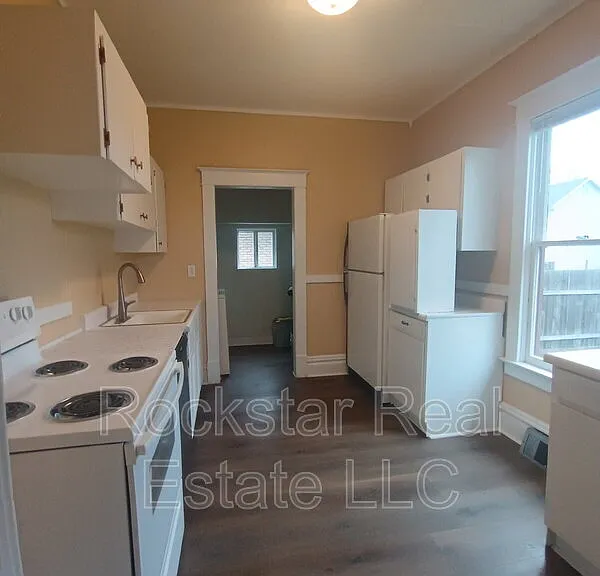 519 E Ermina Ave — Photo 16