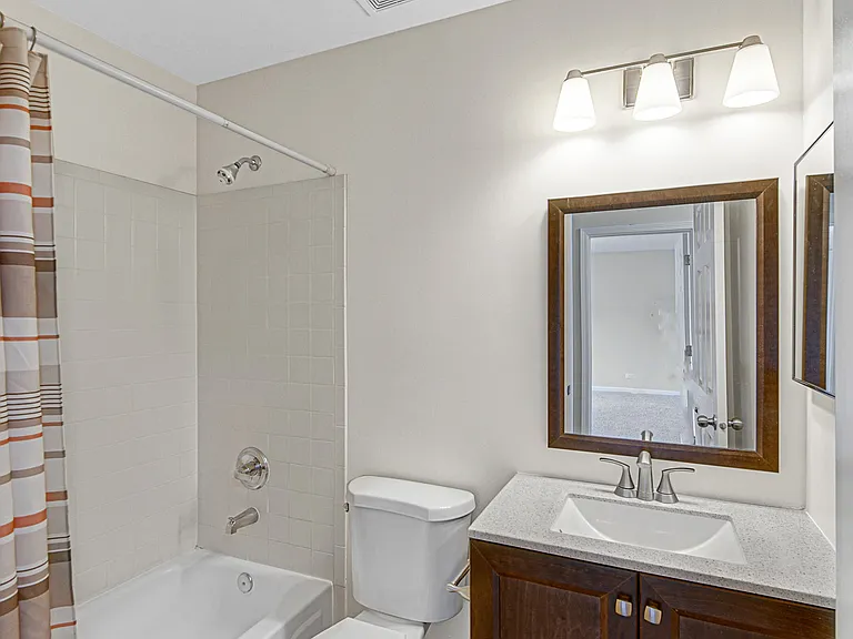 2588 Dickens Ct #2588 — Photo 9