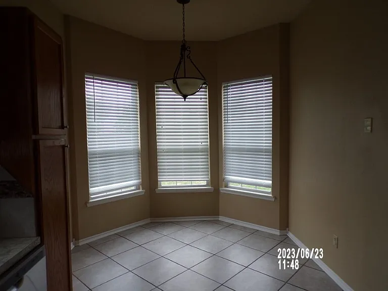 828 Wisconsin St — Photo 3