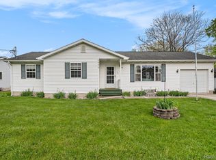 2193 Anoka St, Flint, MI 48532