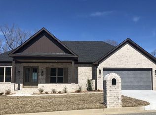 106 Eagle Ridge Dr, Maumelle, AR 72113