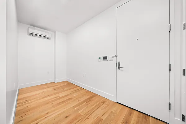 Rented by Nooklyn NYC LLC | media 10