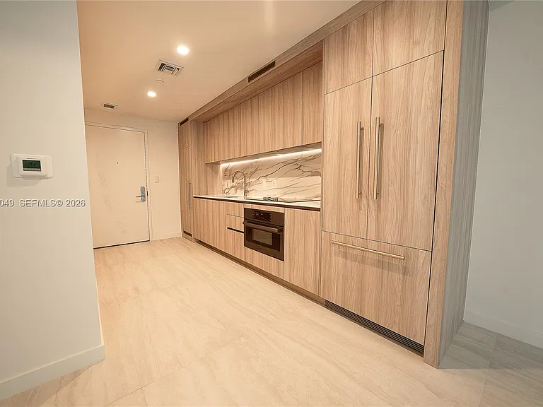 77 SE 5th St #1607 — Photo 3