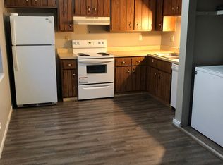 273 Mount Everest Dr APT B, Fenton, MO 63026