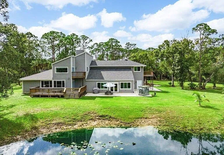 12151 Old Indiantown Rd — Photo 4