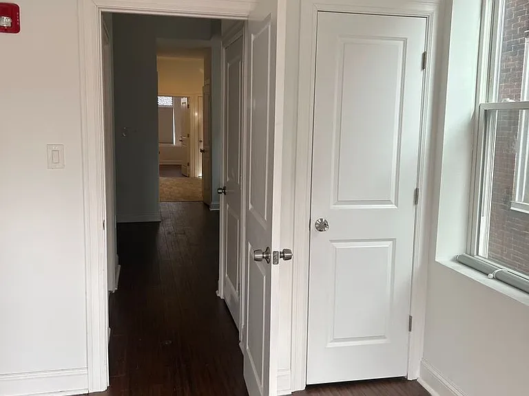 1824 W Girard Ave — Photo 6