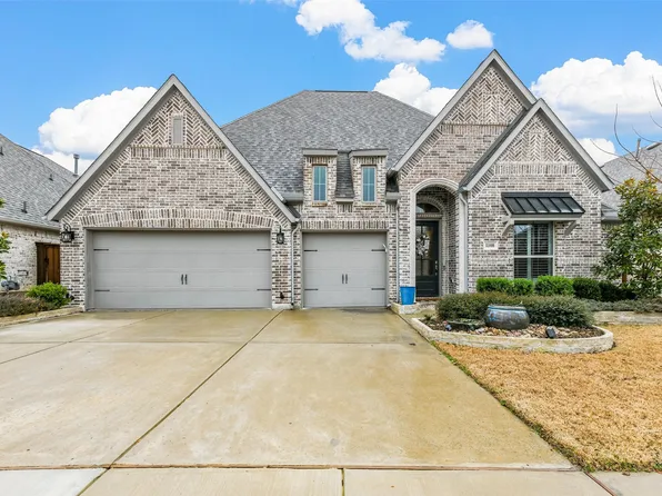 1108 Bluestem Dr, Aubrey, TX 76227