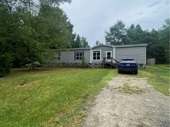 129 Locust Dr, Bracey, VA 23919
