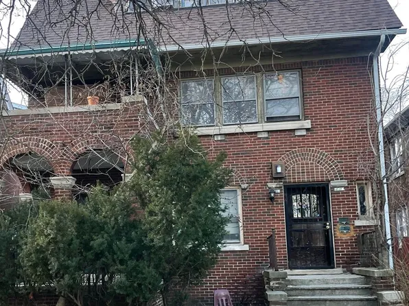 3216 Webb St, Detroit, MI 48206
