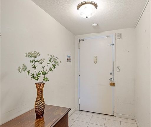 5th image of 402 Paradise Rd #U-3q