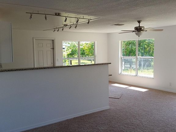 5th image of 1030 W Patrick Cir