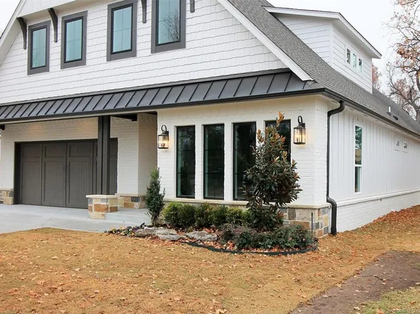 1033 E 39th St S, Tulsa, OK 74105