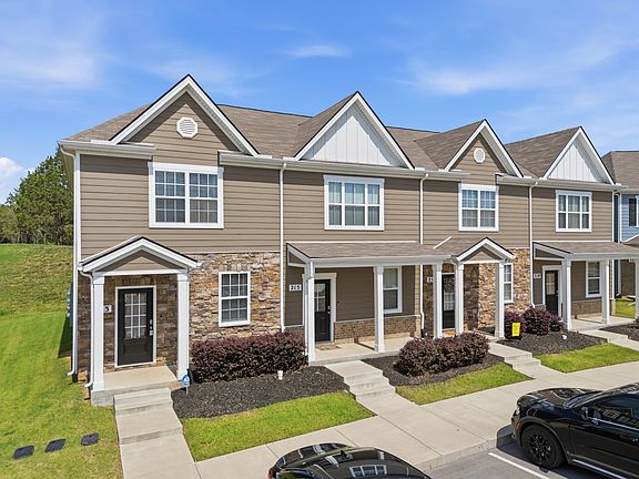2nd image of 213 Catherine Ln