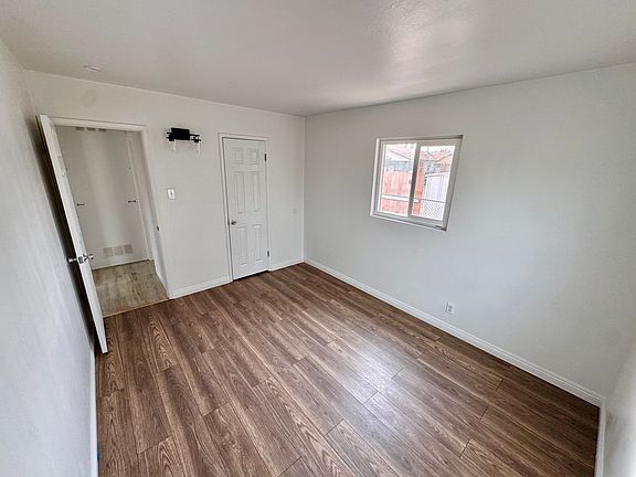 3rd image of 7446 Los Feliz Dr #7448