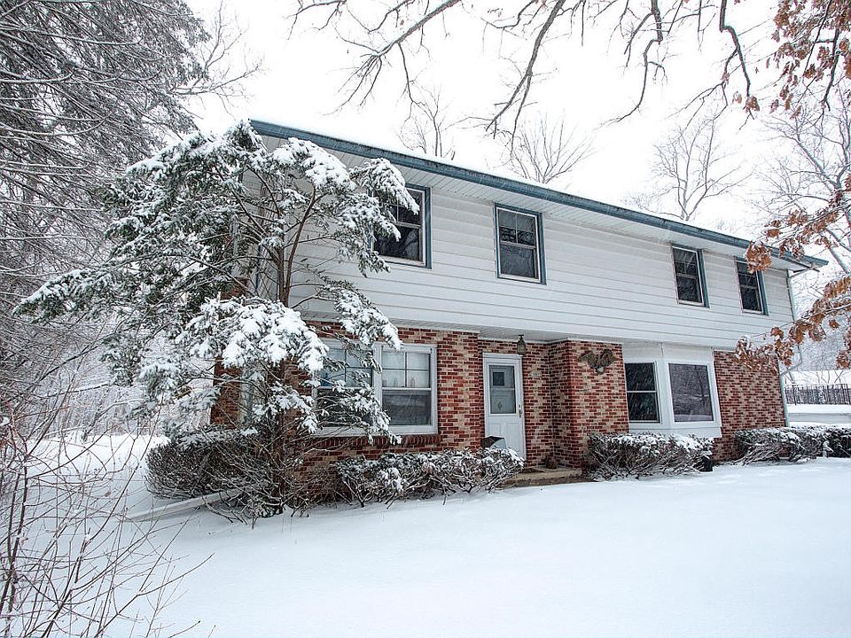 1st image of 21685 W Amor Dr