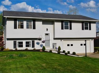 1170 Monroe Dr, Brunswick, OH 44212