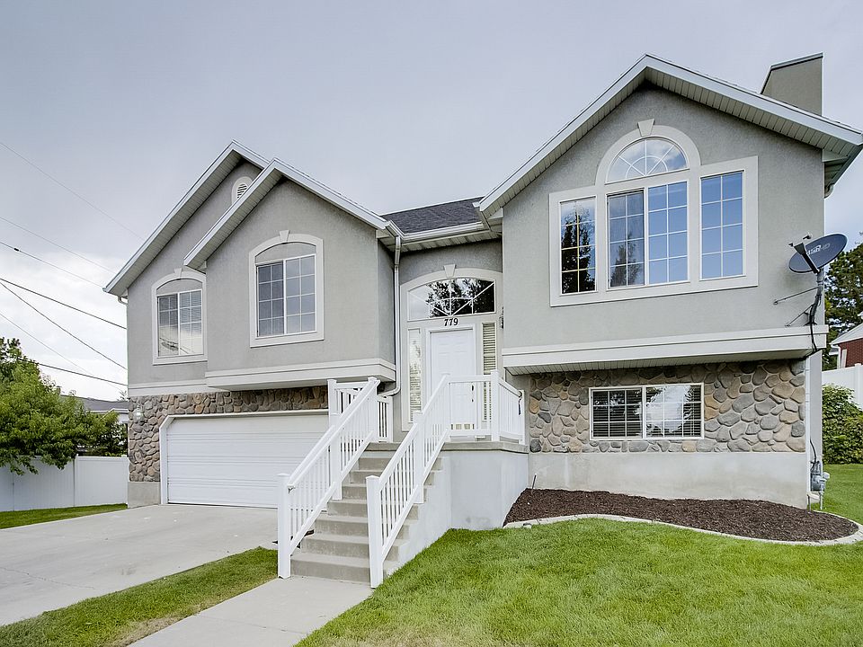 1st image of 779 E Zenia Meadows Ct