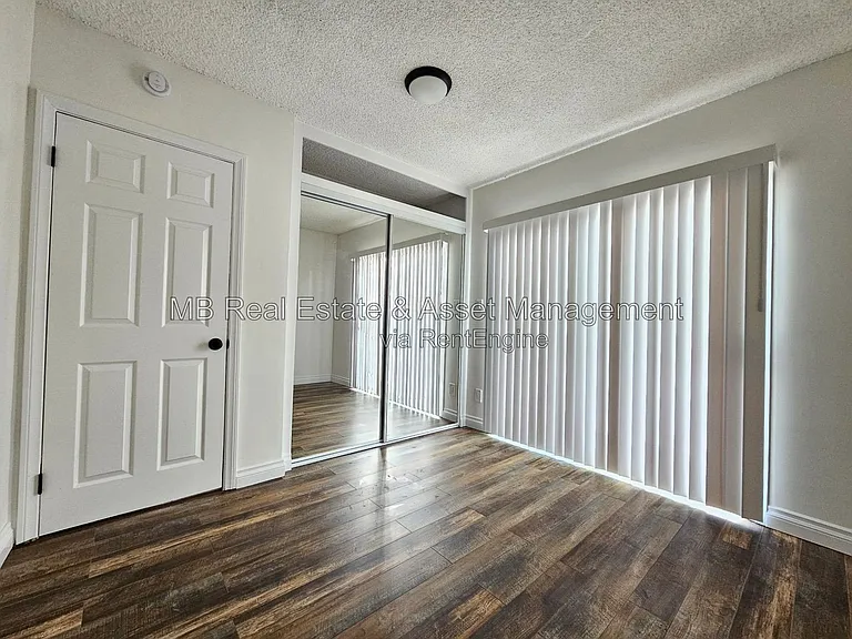 1745 W 165th Pl — Photo 11