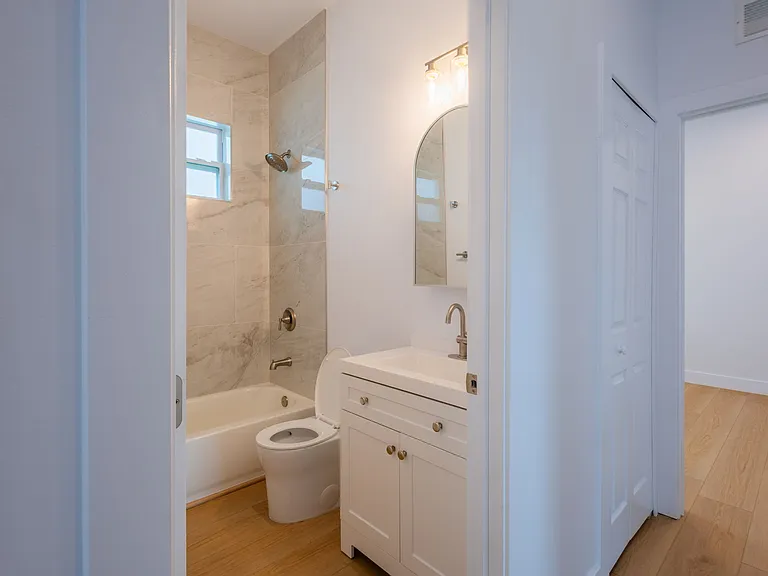 2401 10th Ave S #1 — Photo 18