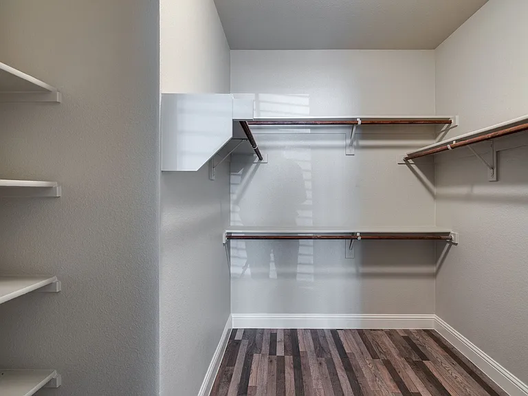 5509 Soledad Dr — Photo 10