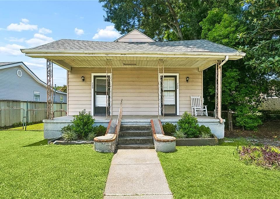 1st image of 720-722 S Carrollton Ave