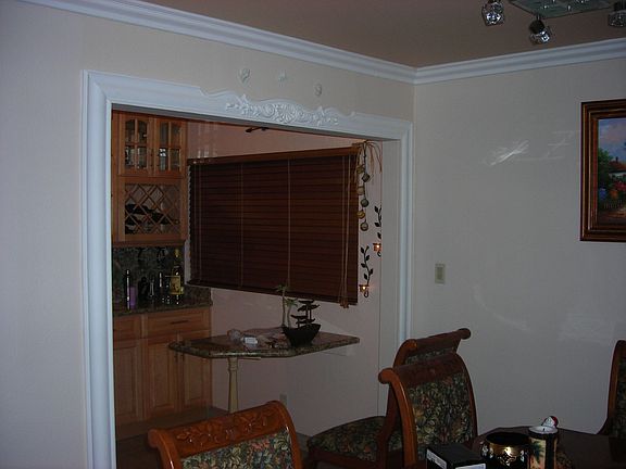 5th image of 1339 N Columbus Ave Unit 121