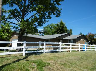 300 SE Darrell Ave, Winston, OR 97496