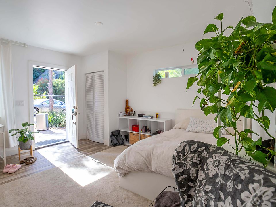 1st image of 5553-55 Yerba Anita Dr
