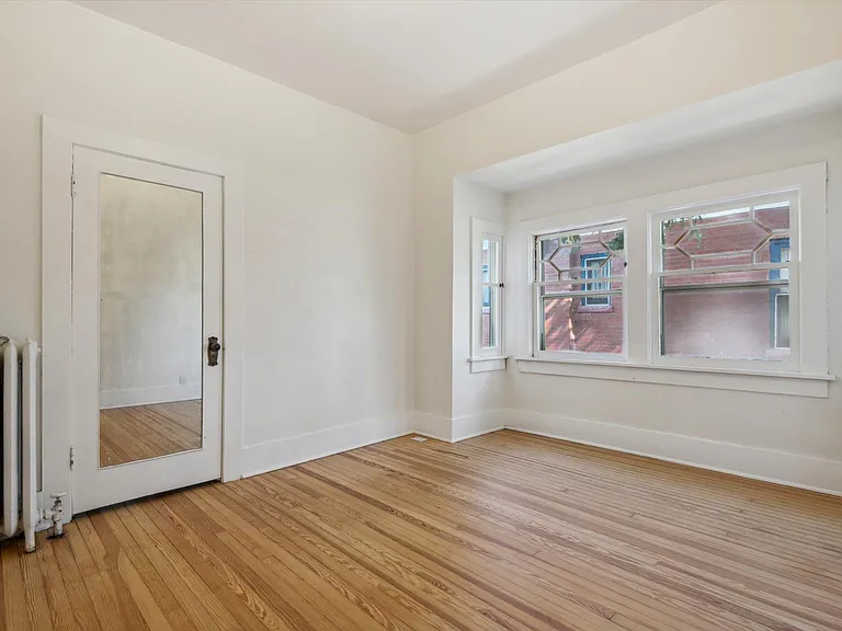 2644 Cherry St — Photo 8