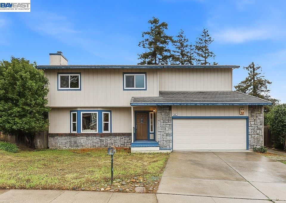 1st image of 807 Bourton Ct