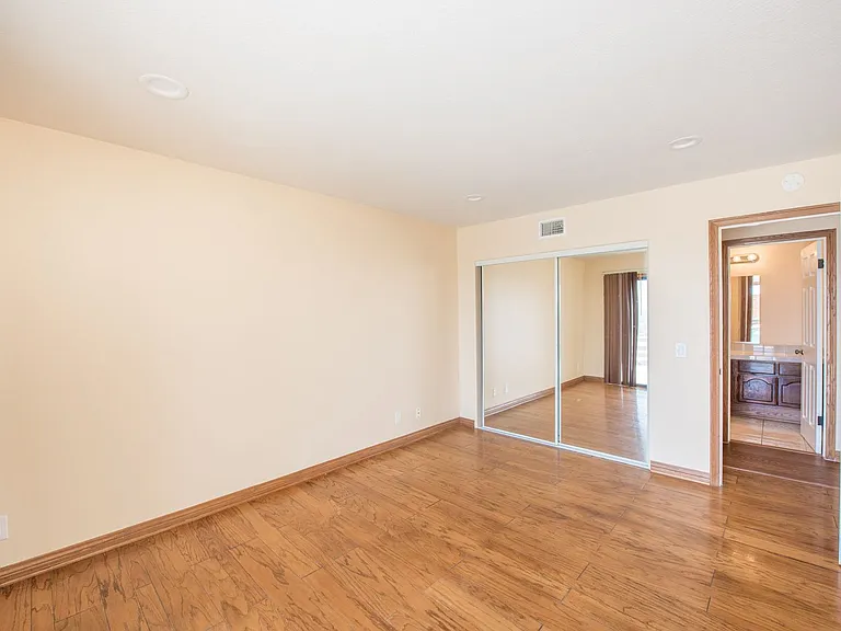 2274 N Rockridge Pl — Photo 47