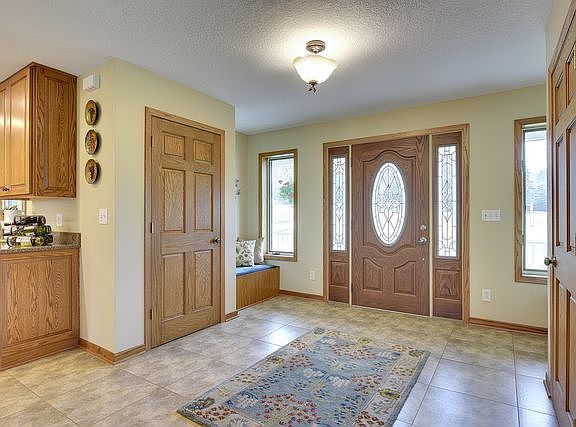 4th image of 8375 County Road 10 E