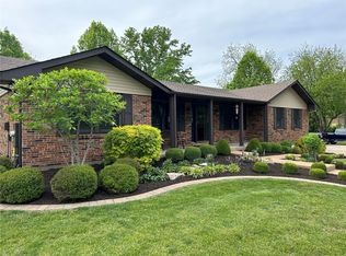 716 Buckley Rd, Saint Louis, MO 63125