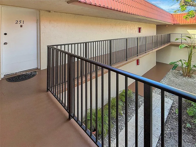 10411 SW 108th Ave #251 — Photo 3