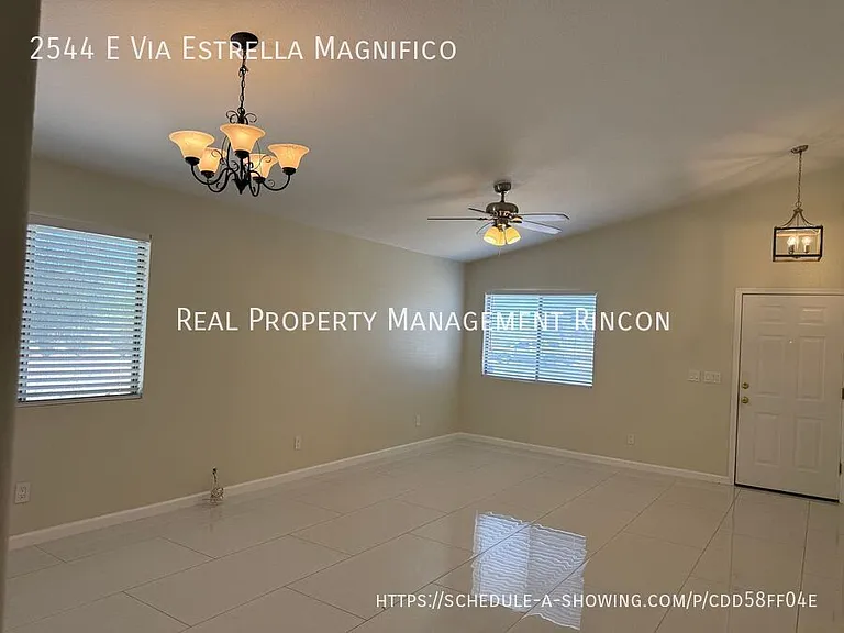 2544 E Via Estrella Magnifico — Photo 3