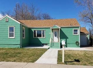 515 E 5th St, Ogallala, NE 69153