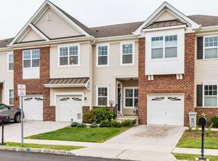 4 Shadowlawn Dr, Somerset, NJ 08873