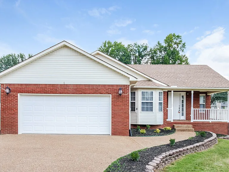 2900 Hearthside Dr — Photo 1