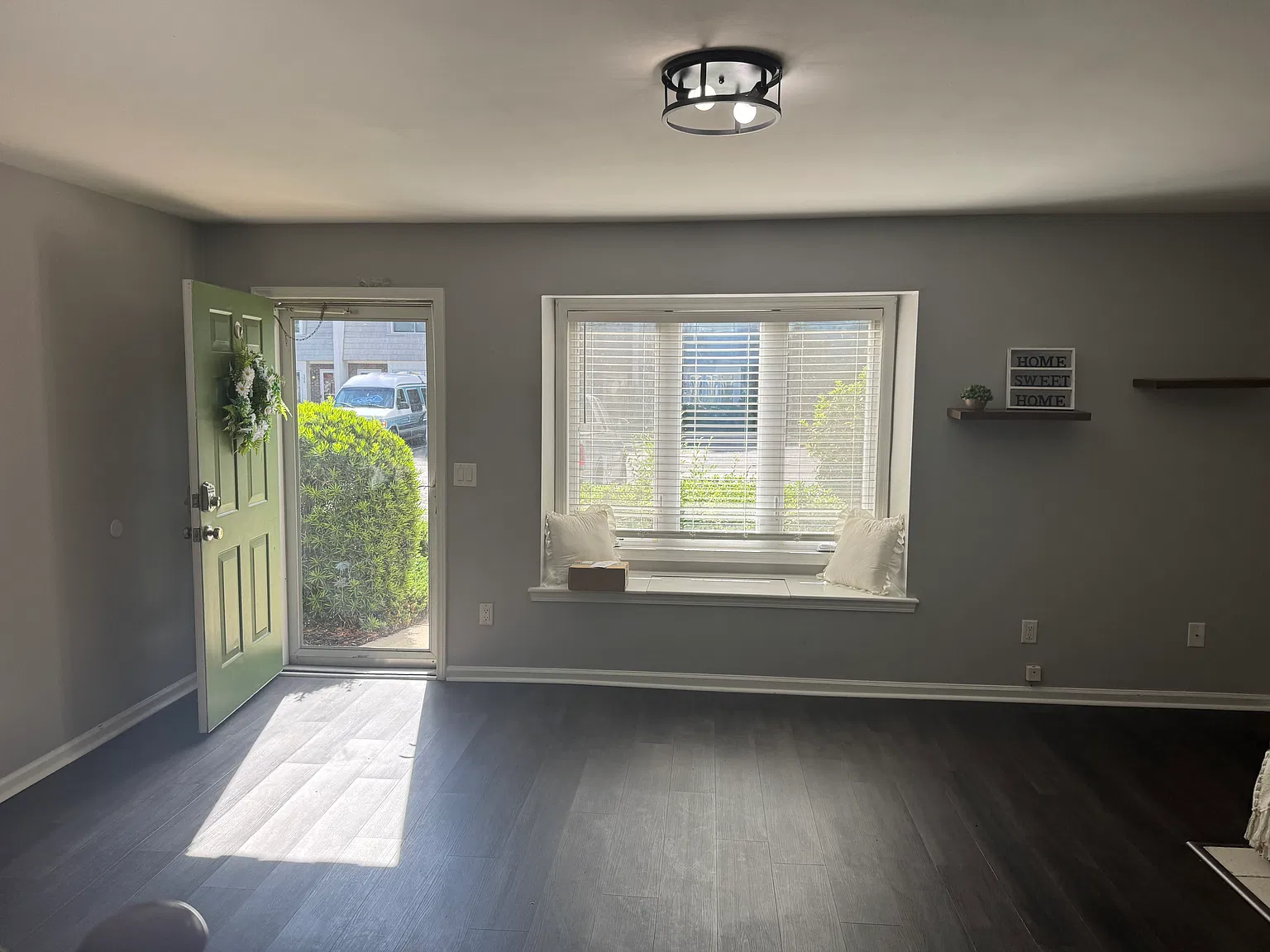 2 bed, 1406 sqft, $1,725 — Photo 3