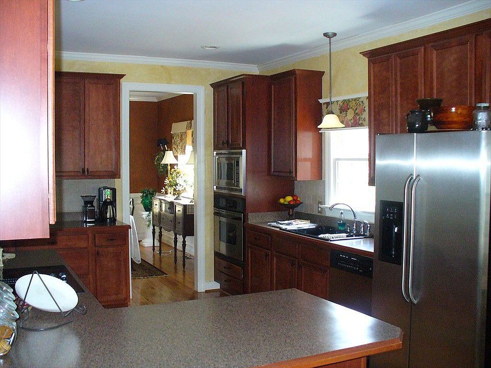 Gourmet Kitchen