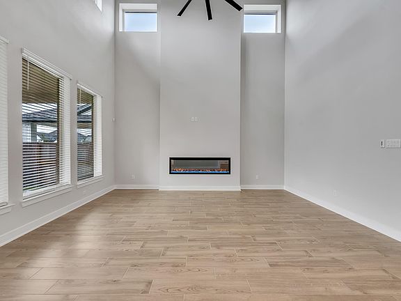 4th image of 9106 Basilica Ln